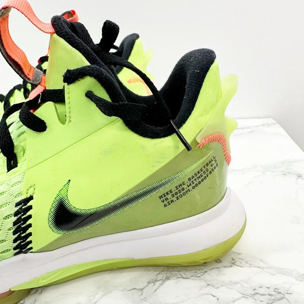 Nike Lebron Witness 5 Grinch Basketball Shoes Sz 9.5 CQ9380 Athleisure Neon‎